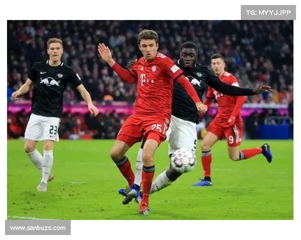 德甲赛季最新动态：拜仁遭遇连败，多特力压莱比锡登顶榜首